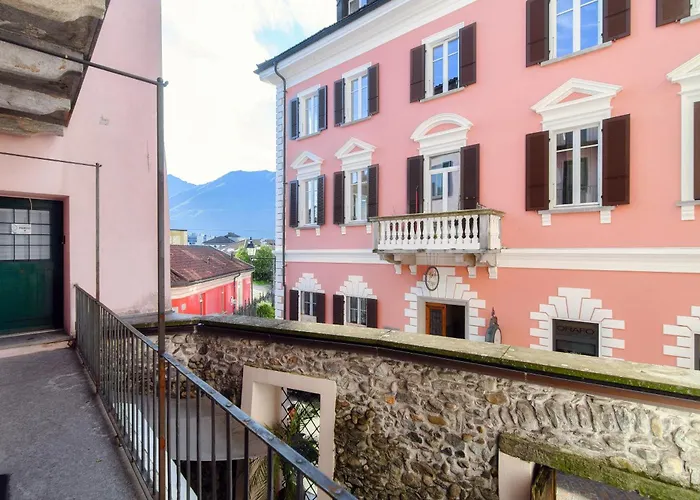 Pardo By Quokka 360 - Old Town * ロカルノ